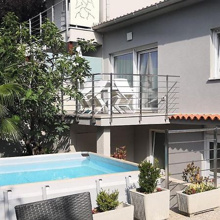 Villa Danex Premium อูมัค ภายนอก รูปภาพ