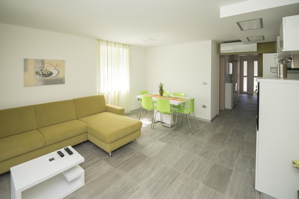 Villa Danex Premium อูมัค ภายนอก รูปภาพ
