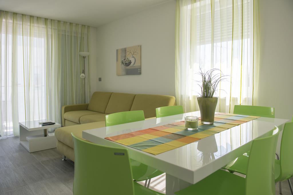 Villa Danex Premium อูมัค ภายนอก รูปภาพ